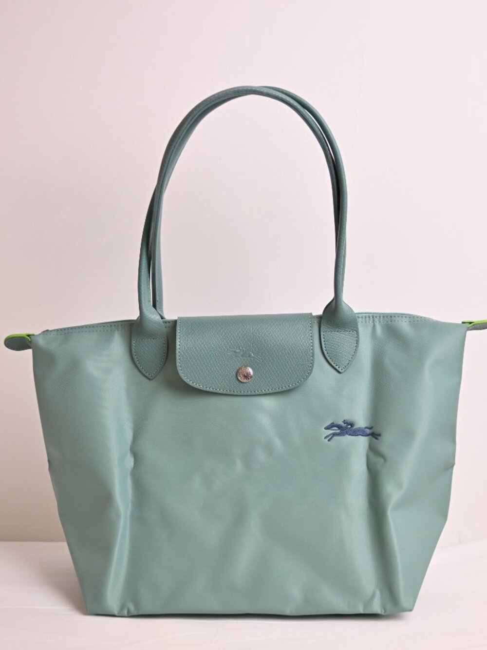 Longchamp Le Pliage Green Long-Handled Tote Bag - size Medium